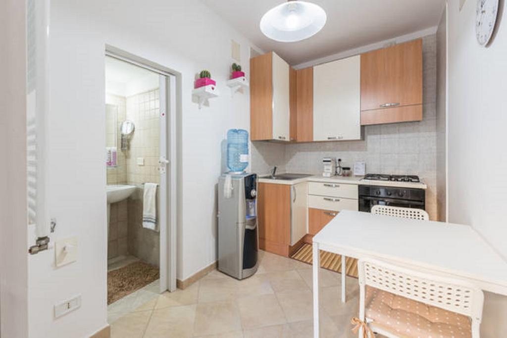 Al Cortile Apartment Bari Exterior photo